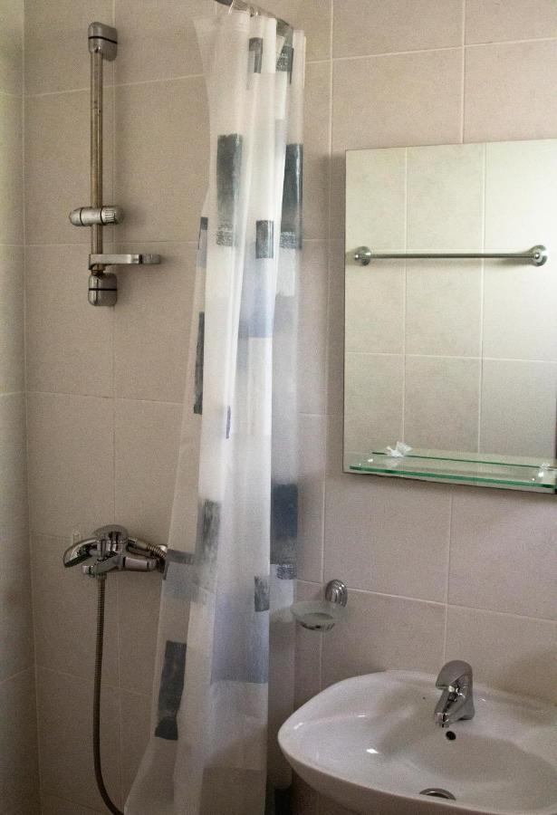 Hostel "Kraljica Snezna " Sutomore Exteriör bild